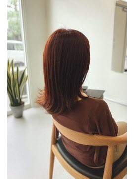 ユレル(yureru) 外ハネセミロング