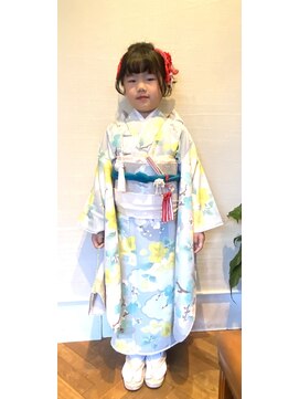 753着付けとヘアセット753，メイク