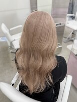 エヌアイ オモテサンドウ(ni omotesando)&nbsp;ホワイトミルクティーベージュ♪♪ ブリーチありダブルカラー