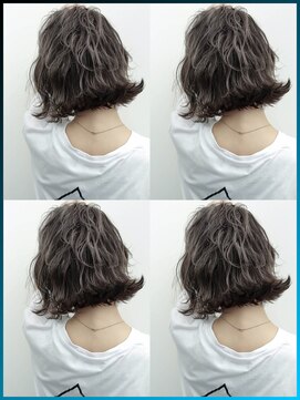 トルネード(TORNADO) 外国人風ボブ ハイライトグラデーション グレージュ　外ハネ