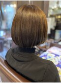 前上がりボブ
