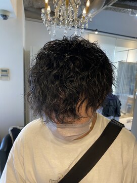 アイズ 海老名(AIZU) ツイストスパイラルパーマツイストパーマ波巻きスパイラルパーマ