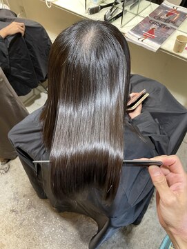 ロロ(ro-ro) 【恵比寿 ro-ro】これまでにない潤艶髪