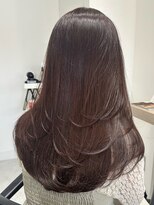 スティロ(stylo) レイヤーカットハイライトショートヘアイルミナカラーオージュア