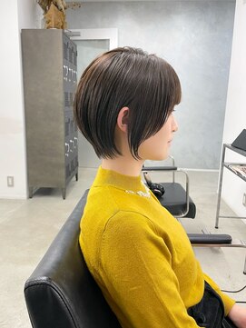 オト(oto) くびレイヤー大人可愛い前下がりショートボブ20代30代40代