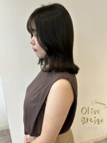 olive greige○ 担当ももこ