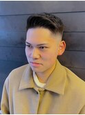 フェードカット アップバング 爽やか メンズショート 黒髪