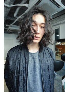 ニーィ バイ カータ(Niii by CARTA) men's bob