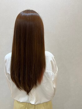 ヴィヴァーチェイルソーレ(VIVACE ilsole)の写真/毛先がツンツンせず、ストレートパーマだと気付かれない質感。自然な仕上がりが大好評☆