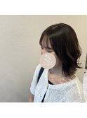 くびれミディアムヘア