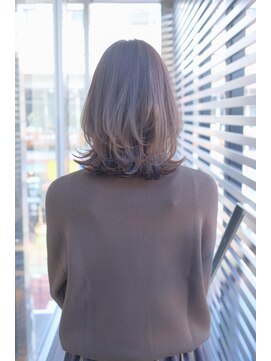 ソレイユ(Soleil) レイヤーボブ/レイヤーカット/透明感カラー/表参道【松本匡介】