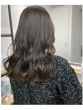 ハイレート ウニクス川越店(Hairate) 【Hairate本川越】暗髪でも重たく見えないオリーブグレージュ