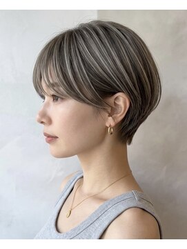 ゲイン(Gain) ショートカットx白髪ぼかしx髪質改善x縮毛矯正xダブルカラー