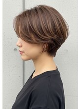 乾かすだけでまとまる大人のショートカット  [横須賀中央/横須賀/髪質改善/学割U24/ハイライト/白髪ぼかし]