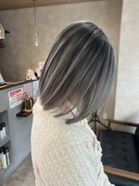 リエンス(RIENS) 【RIENS】シルバーグレー×黒髪根元