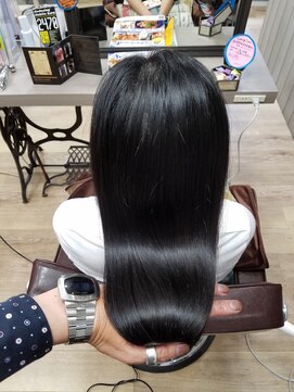 ルーミールーム(RoomieRoom) アッシュブラック/ツヤ髪ロング/透明感寒色系カラー/20代30代