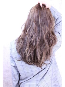 キャアリー(Caary) ヘアカラー 福山市 人気Caaryハイライトグレージュ♪