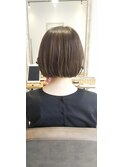 シア―ベージュ