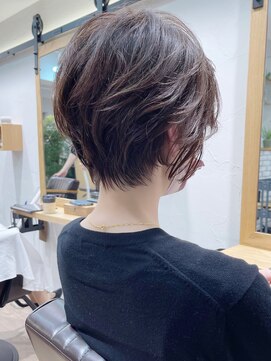 アヴァロン(AVALON) イルミナカラー・絶壁解消・ひし形・ショート・30代40代・猪狩