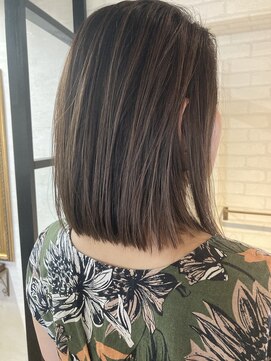 ロミータ by P.C.H(Lomita) ハイライトカラー×ベージュ