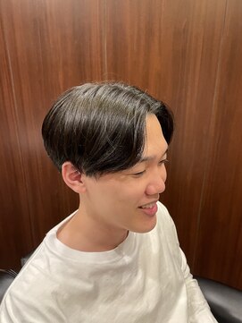 ヒロギンザ 御徒町店(HIRO GINZA) ツーブロックセンターパート