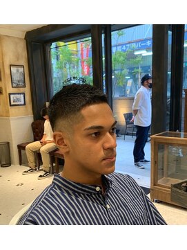 ルドローブラントオオサカ(LUDLOW BLUNT Osaka) 【LUDLOW BLUNT】バズカット フェードボウズ 坊主 クロップ