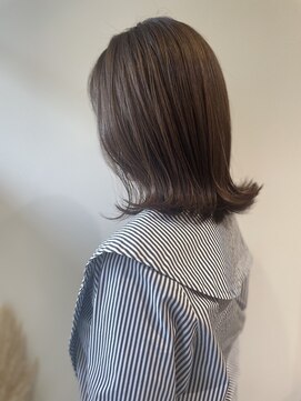 アネラヘアー(Anela hair) 大人可愛い ラベンダーアッシュ×くびれセミディ