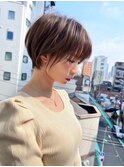 10代20代クビレ高め前下がり大人美人ショート