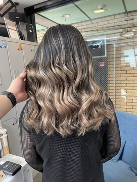 ラフ(LAFF) #バレイヤージュ#グレージュカラー#ボブウルフ#ココアベージュ