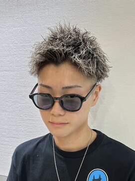 ヘアアンドフェイス ルースト(hair&face ROOST) ツイスパホワイトメッシュ
