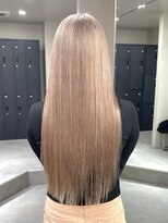 ベレーザ 渋谷(BELEZA)&nbsp;6182艶髪グレーベージュミルクティーアッシュハイトーンカラー