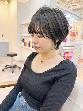 トッカ ヘアアンドトリートメント 難波店 小顔似合わせカット愛されクールショート20代/30代40代50代/難波