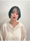 くすみターコイズブルー×フェイスレイヤーボブ◎表参道