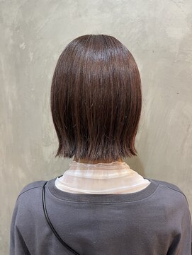 クロ(curro) 切りっぱなしヘア