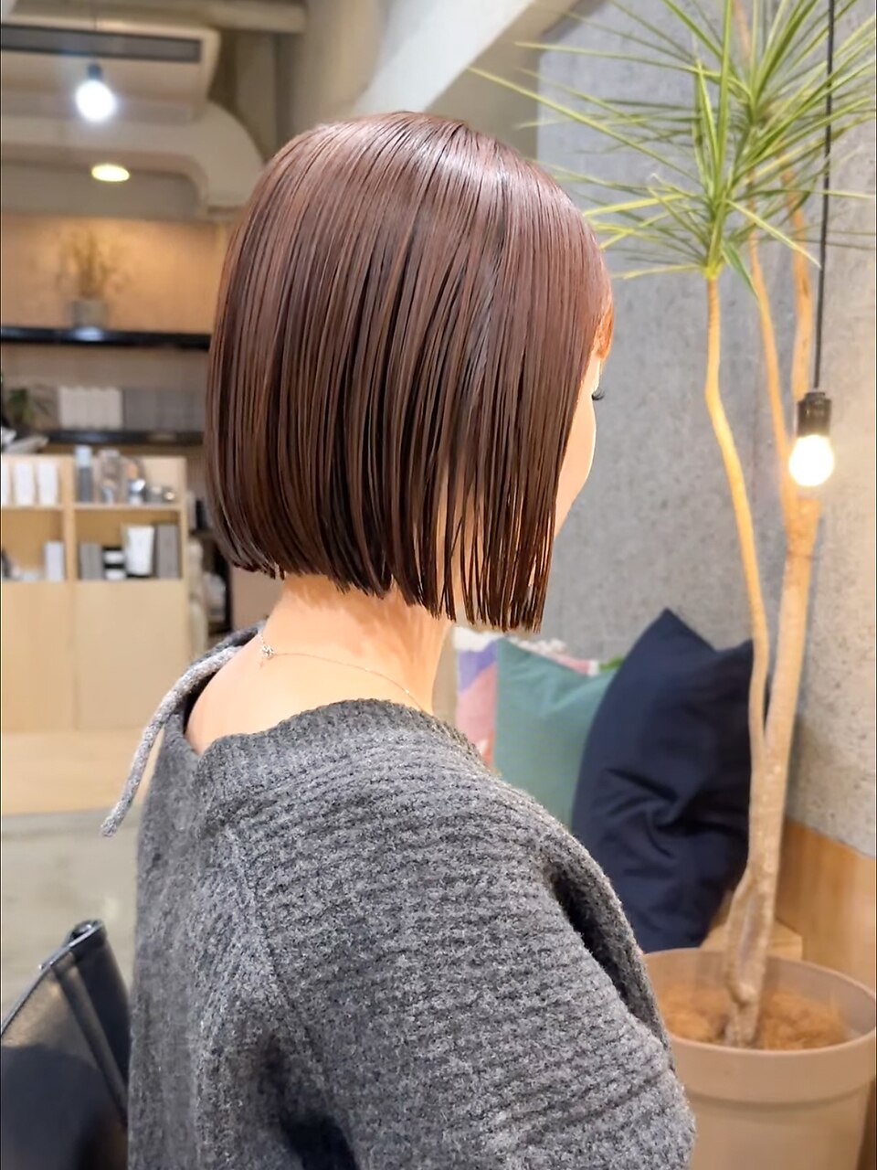 【人気No1☆平日限定新規】カット＋透明感カラー￥9500ショートボブ