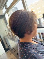 アース 浦和店(HAIR&MAKE EARTH)&nbsp;白髪ぼかし前下がりショート