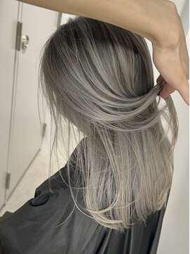 ユウル 横浜(juhl.) エアタッチバレイヤージュチャコールグレーブリーチダブルカラー