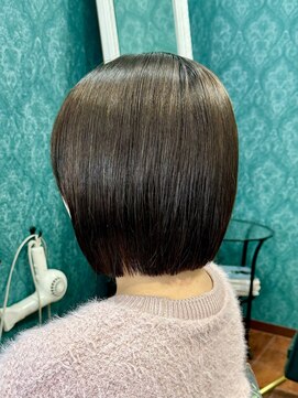 美髪 ヘアサロン(美髪 Hair salon) ぱつんとボブ
