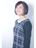 ナチュラル前下がりボブ