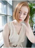 ハイトーン×前下がりボブ