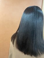 クネア(kunea)&nbsp;美髪スペシャルトリートメント/透明感/暗髪/寒色系カラー