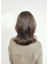 コヨミ(koyomi)&nbsp;柔らか外ハネミディ20代/30代/40代