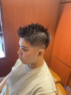 ヘアーモードキクチ 日本橋三越前店 日本橋三越前フェード風グラデーション