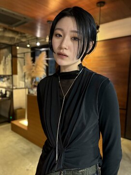 メイカ(MEIKA) 【 クールアッシュ × ハンサムショート】浅野美紀