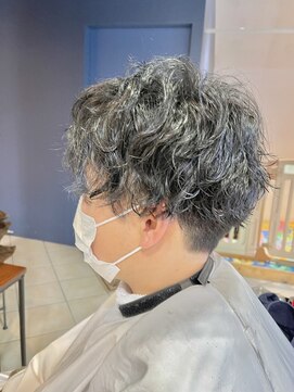 オナー(honor) 今旬メンズツイストスパイラルパーマ束感ショートブルーブラック