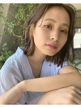 ローウェ 二子玉川(Louwe) ボブ/大人かわいい/フェザーバング/透け感グレージュ