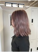 ほんのりピンクベージュ