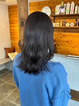 ビスクヘアデザイン(bisq hair design) 韓国風　前髪カット　艶髪　くびれ巻き　サイドバング