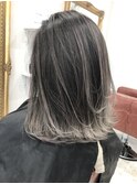 プリンが気にならない！コントラストバレイヤージュ