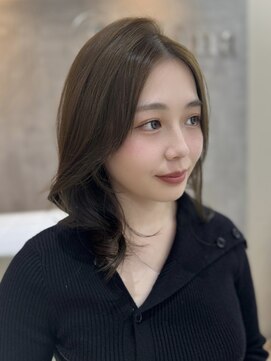 ジーナ 梅田茶屋町(Zina) オリーブベージュ×ミディアムレイヤー